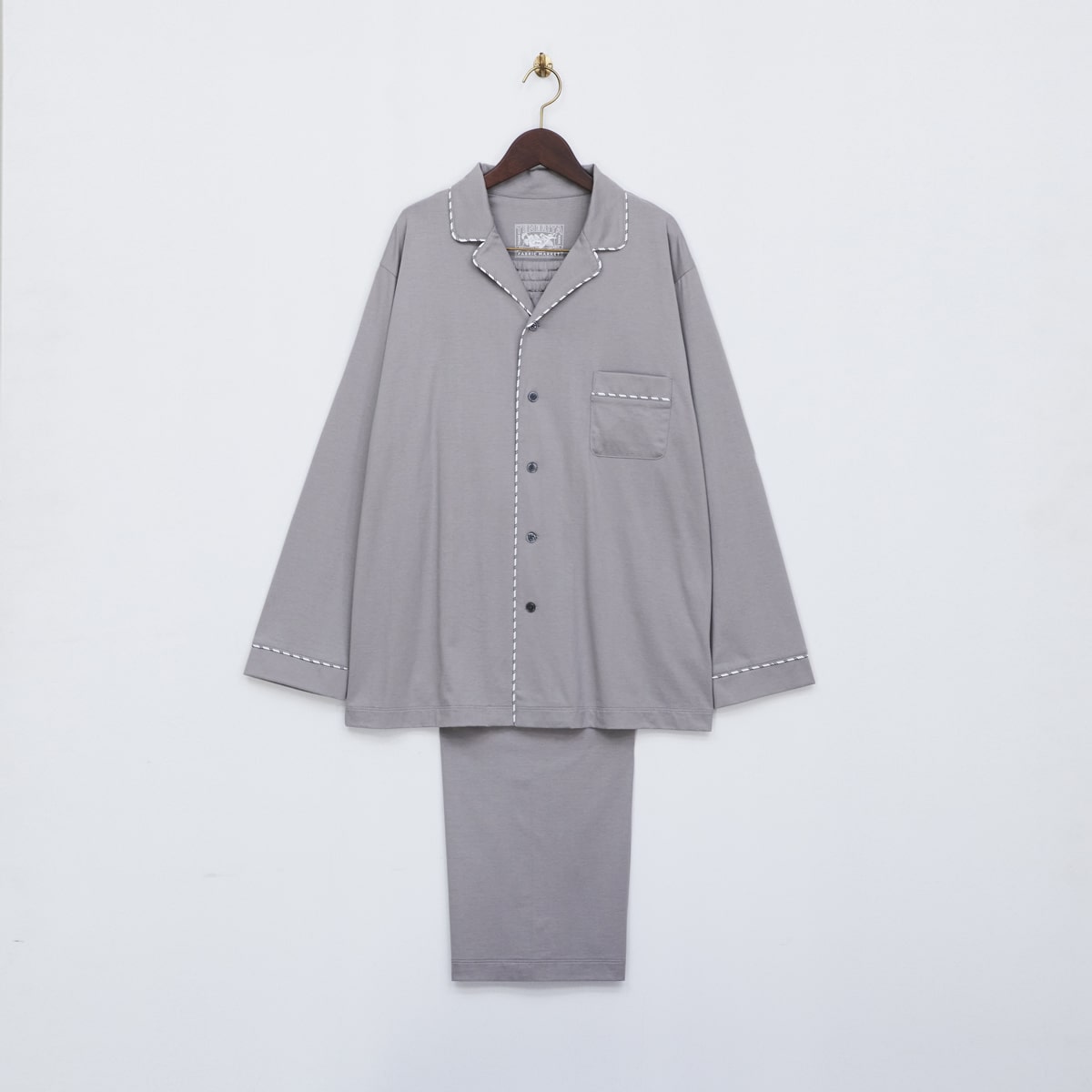 スモーキーグレー