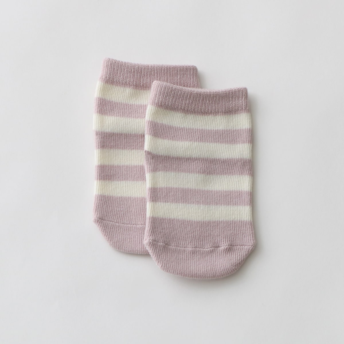 グレイッシュピンク