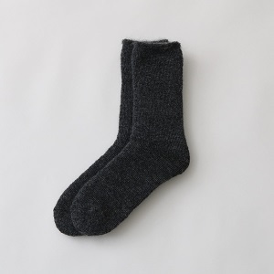 チャコールグレー