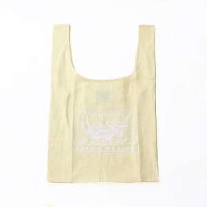 ライトイエロー